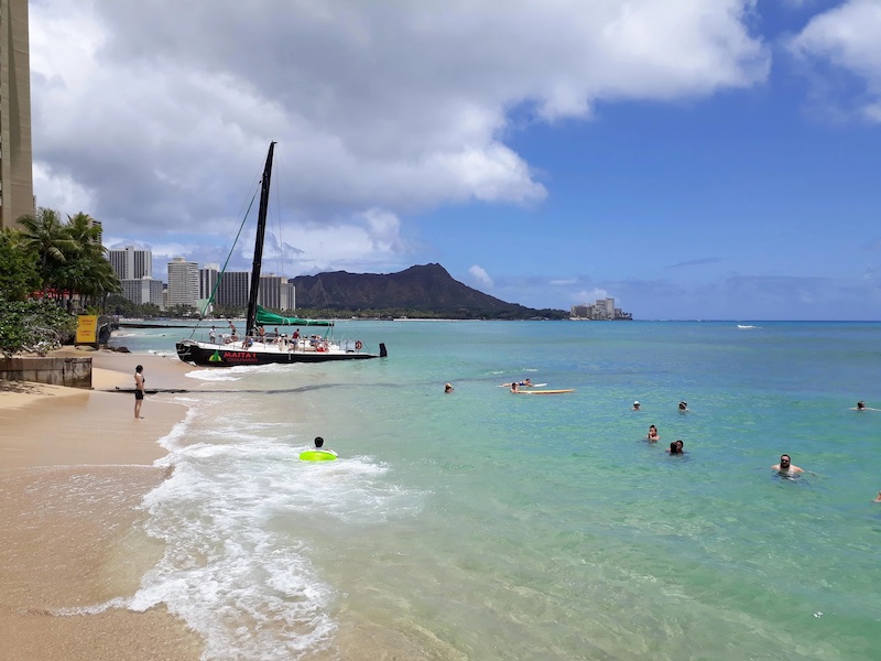 Waikiki-Beach-Honolulu-Hawaii