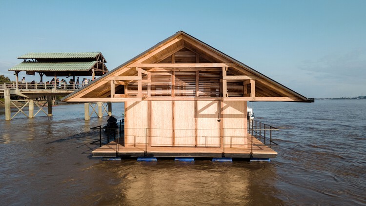 Observatorio-Flotante-Santay-Ecuador