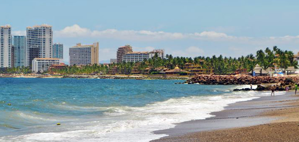 Playa-Camarones-Puerto-Vallarta